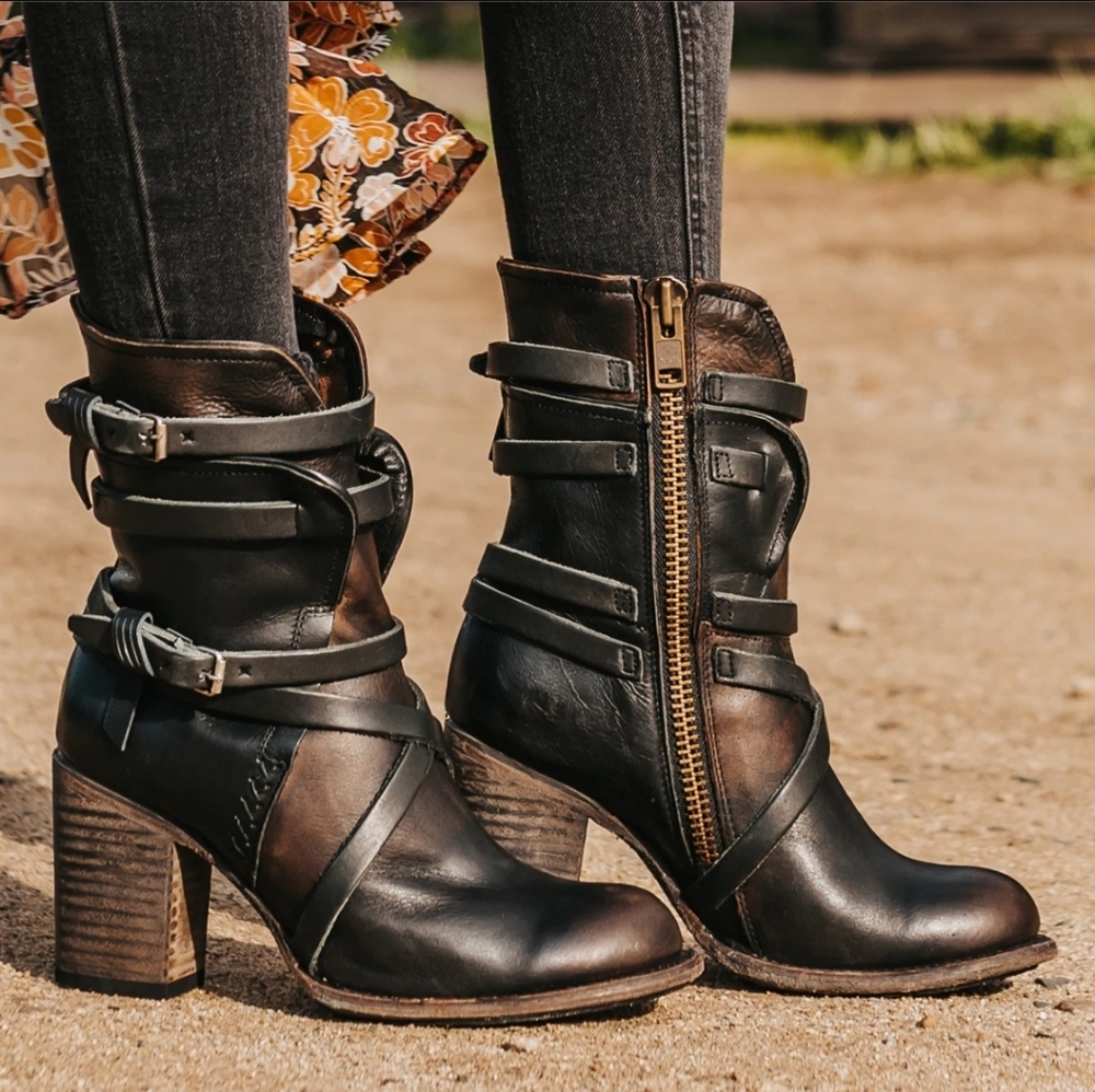 Freebird by Steve Madden Baker Boots Black Size 8